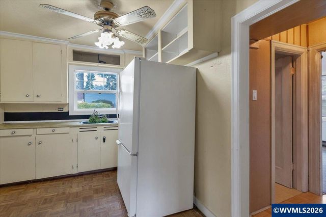 2085 Evergreen Av NE, Salem, OR 97301