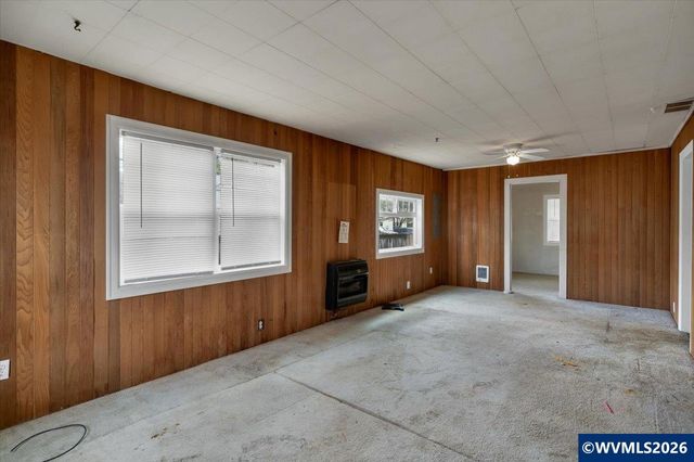 2085 Evergreen Av NE, Salem, OR 97301