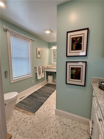80 Preston Drive, Warwick, RI 02886