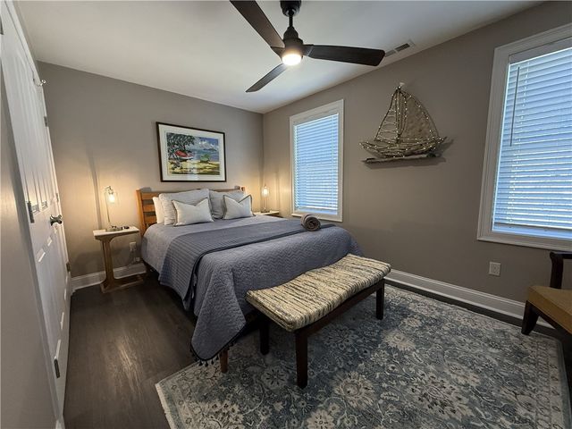 80 Preston Drive, Warwick, RI 02886