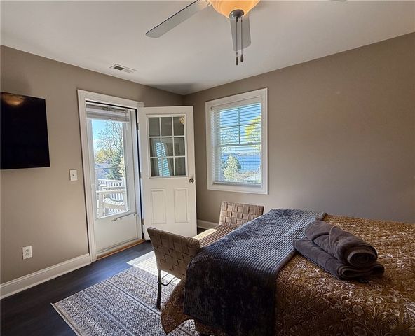 80 Preston Drive, Warwick, RI 02886