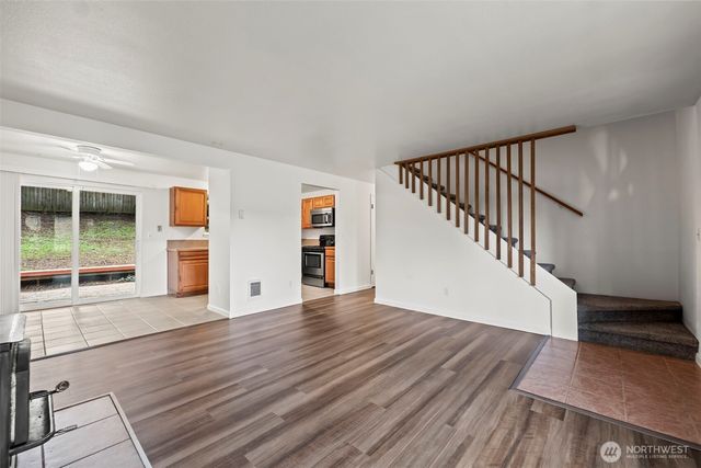 7505 Bridge Place NE, Bremerton, WA 98311