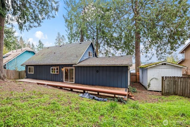 7505 Bridge Place NE, Bremerton, WA 98311