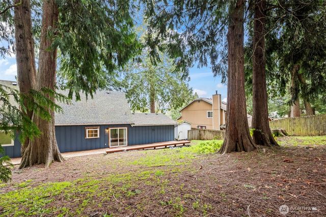7505 Bridge Place NE, Bremerton, WA 98311