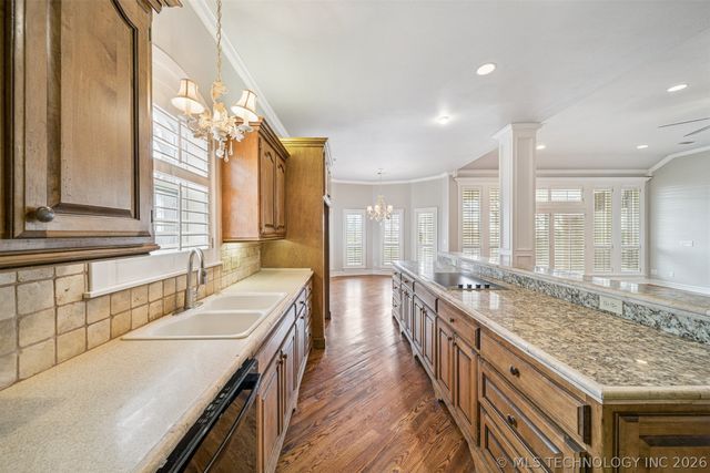 9904 E 90th Court North, Owasso, OK 74055