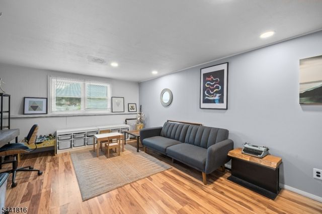 760 Grove St, Clifton City, NJ 07013