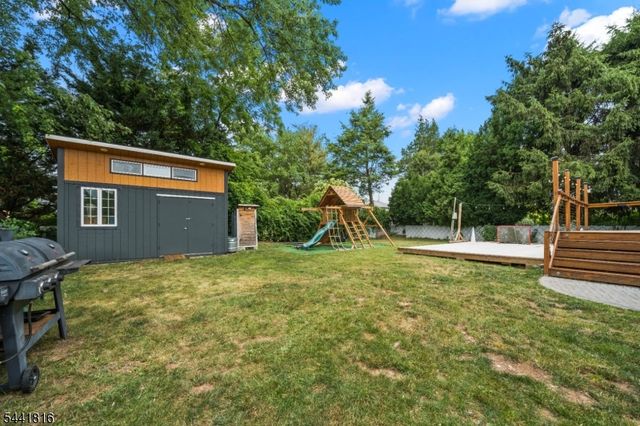 760 Grove St, Clifton City, NJ 07013