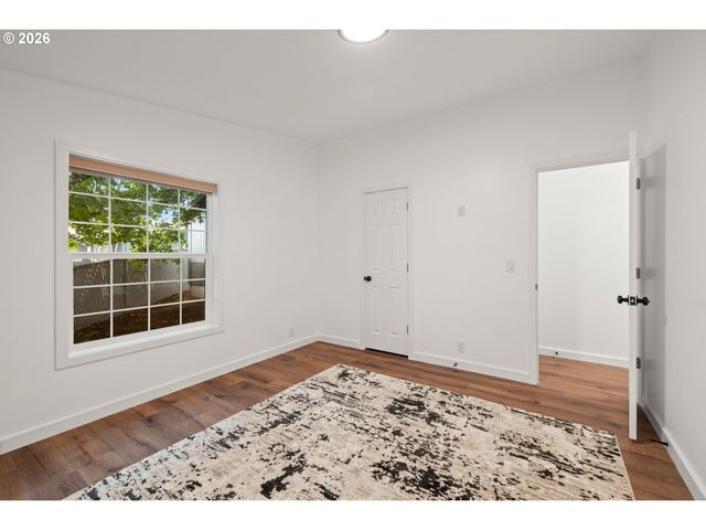 8420 Se OAK ACRES Ct, Clackamas, OR 97015
