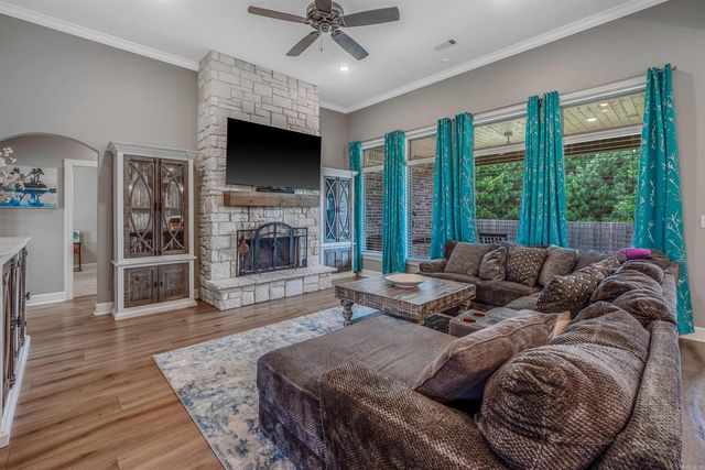 9096 Stone Canyon Drive, Bryant, AR 72002