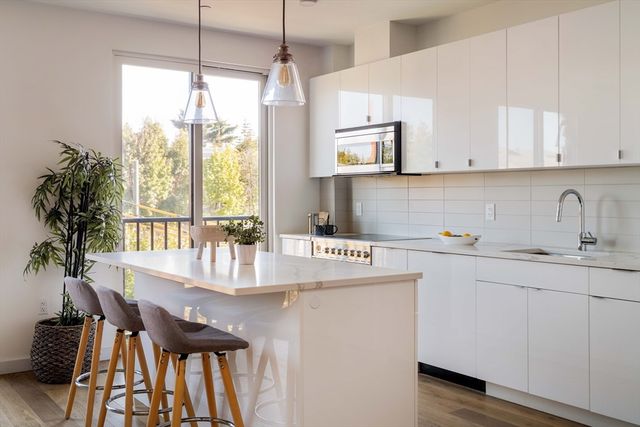 97 Elmwood Street 313, Cambridge, MA 02140