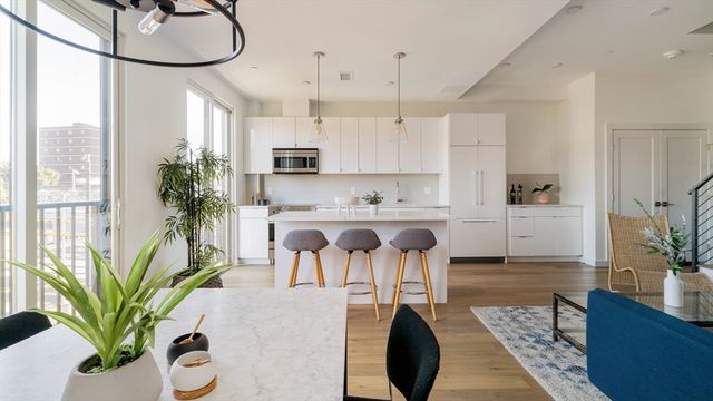 97 Elmwood Street 313, Cambridge, MA 02140