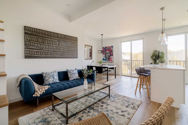 97 Elmwood Street 313, Cambridge, MA 02140