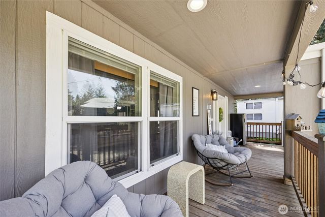 230 Home Town Drive, Kelso, WA 98626