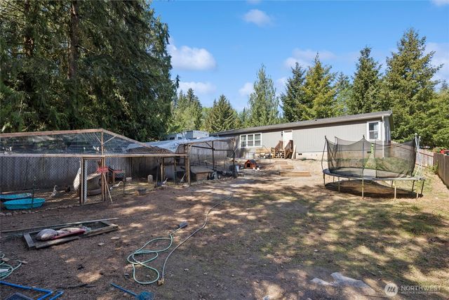 230 Home Town Drive, Kelso, WA 98626