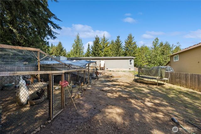 230 Home Town Drive, Kelso, WA 98626