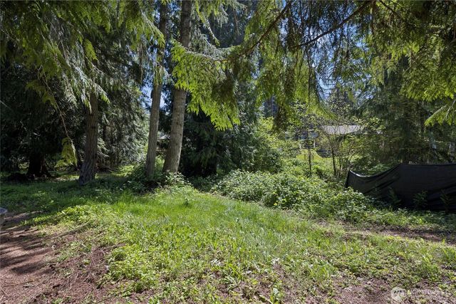 230 Home Town Drive, Kelso, WA 98626