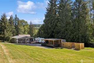 230 Home Town Drive, Kelso, WA 98626
