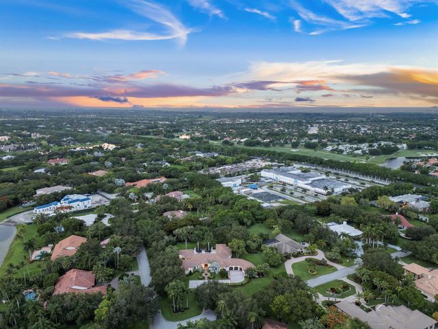 2825 Hackney Road, Weston, FL 33331