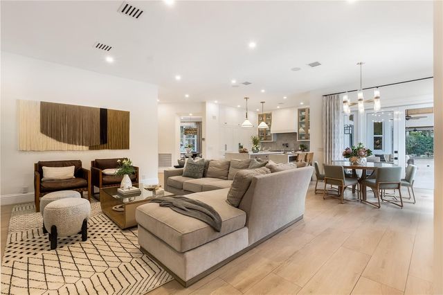 2825 Hackney Road, Weston, FL 33331
