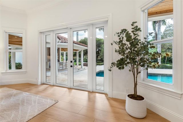 2825 Hackney Road, Weston, FL 33331