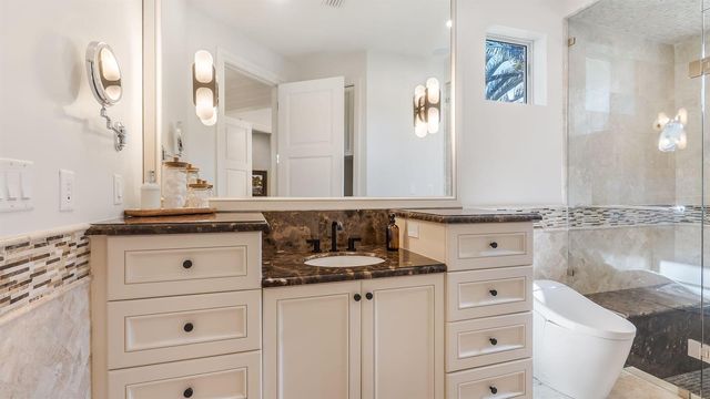 2825 Hackney Road, Weston, FL 33331