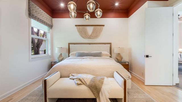 2825 Hackney Road, Weston, FL 33331