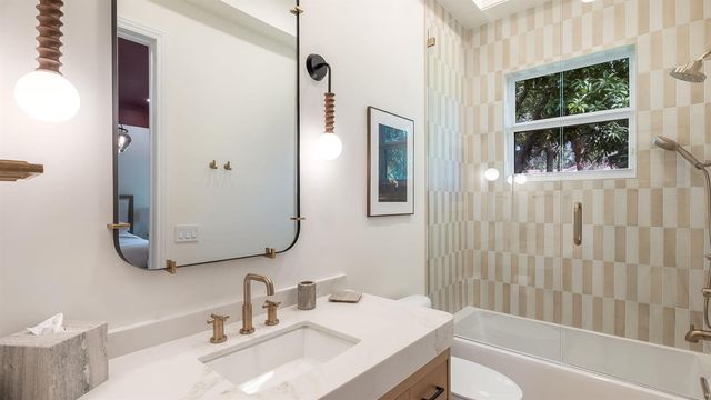 2825 Hackney Road, Weston, FL 33331