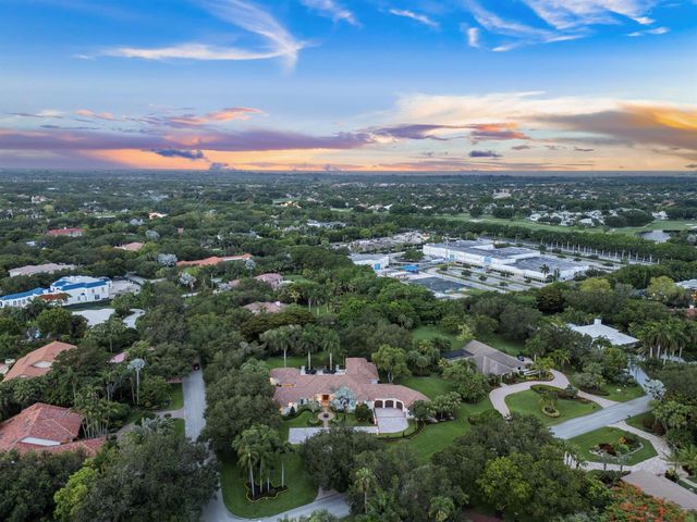 2825 Hackney Road, Weston, FL 33331