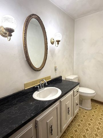 1130 SAINT ANN Drive, Erie, PA 16509