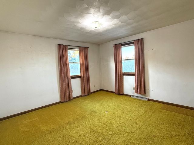 1130 SAINT ANN Drive, Erie, PA 16509