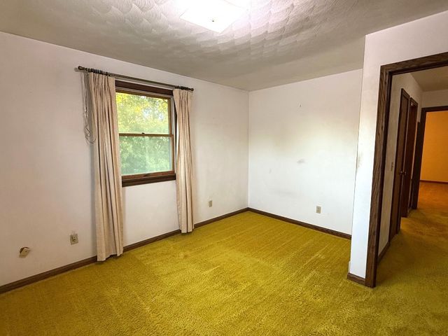 1130 SAINT ANN Drive, Erie, PA 16509