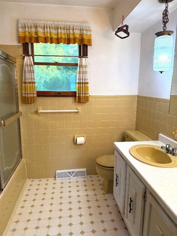 1130 SAINT ANN Drive, Erie, PA 16509