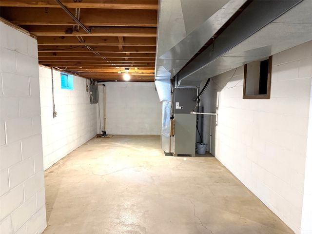 1130 SAINT ANN Drive, Erie, PA 16509