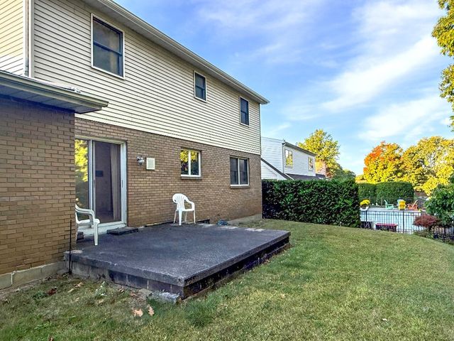 1130 SAINT ANN Drive, Erie, PA 16509