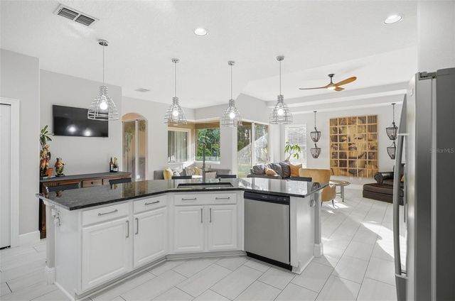 2914 LEE SHORE LOOP, Orlando, FL 32820