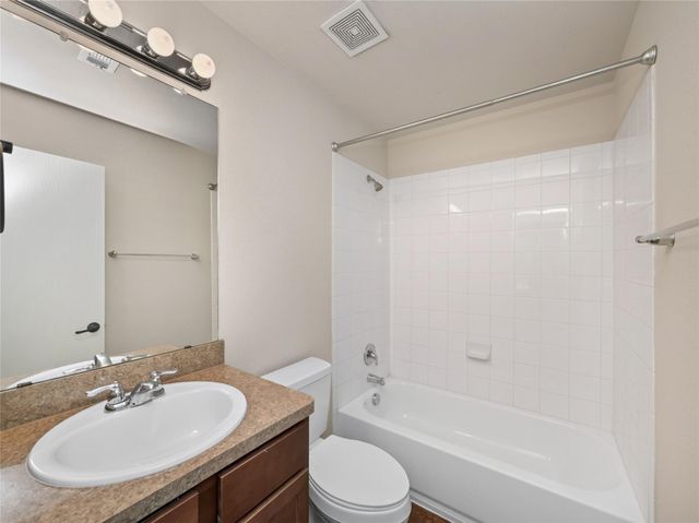 1480 Twin CV, Kyle, TX 78640