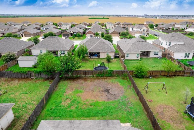 1480 Twin CV, Kyle, TX 78640
