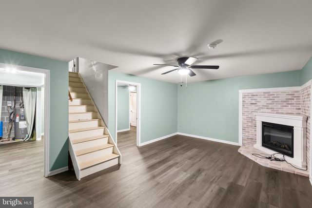 296 SOUR MASH RD, Harpers Ferry, WV 25425