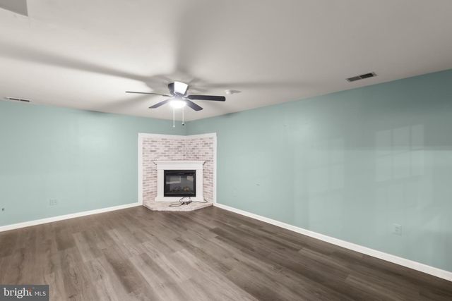 296 SOUR MASH RD, Harpers Ferry, WV 25425