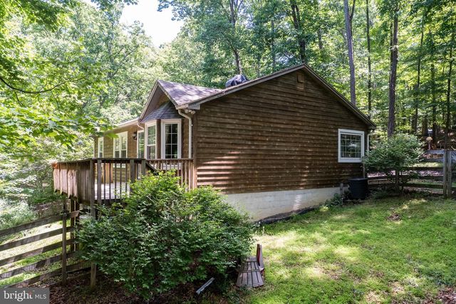 296 SOUR MASH RD, Harpers Ferry, WV 25425