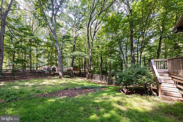 296 SOUR MASH RD, Harpers Ferry, WV 25425