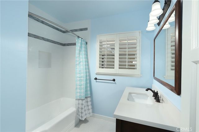 2111 W Verdugo Avenue, Burbank, CA 91506