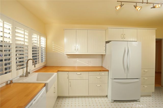 2111 W Verdugo Avenue, Burbank, CA 91506