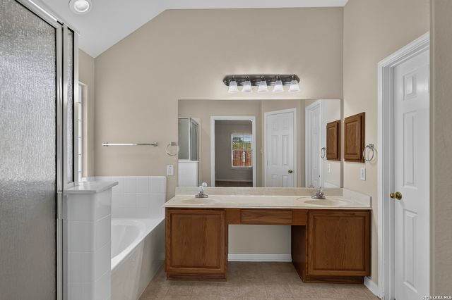 2407 REDLAND PT, San Antonio, TX 78259