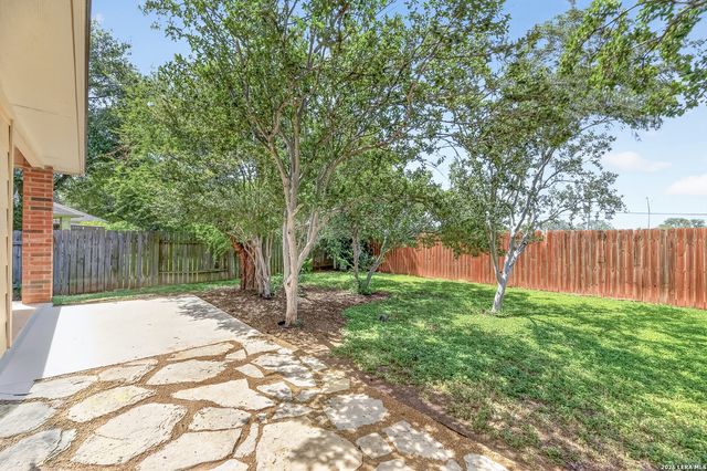 2407 REDLAND PT, San Antonio, TX 78259