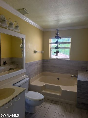 628 Woodshire LN G12, Naples, FL 34105
