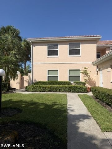 628 Woodshire LN G12, Naples, FL 34105