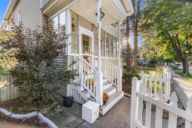 870 Randolph Avenue, Saint Paul, MN 55102