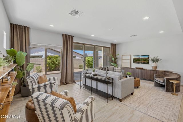 2519 N BRONCO Lane, Casa Grande, AZ 85122