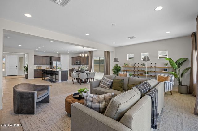 2519 N BRONCO Lane, Casa Grande, AZ 85122
